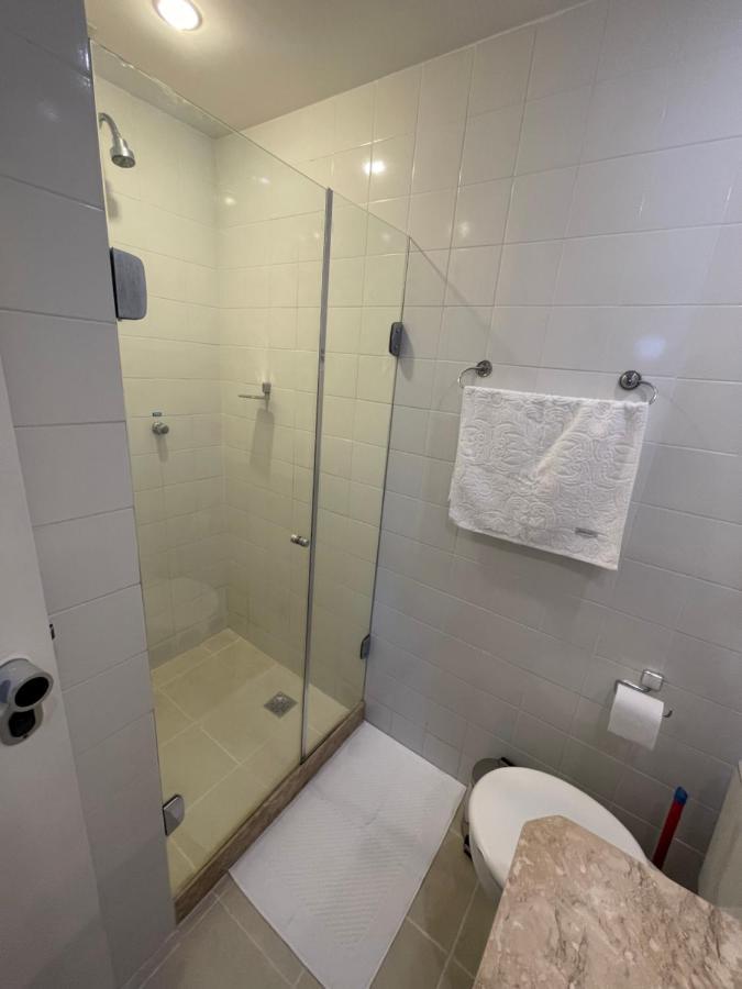 Flat No Leblon, 2 Quadras Da Praia, Academia E Arrumacao Diaria Na Rua Dias Ferreira By Tata Río de Janeiro